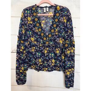 Brand: Meadow Rue by AnthropologieSize: MED Long Sleeve Blouse